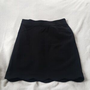 Carmen Marc Valvo black scallop hem skirt